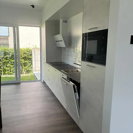 Casa & Vakantiewoning Voor 1 Pers Tot Max 32 Personen Panzió Zonhoven