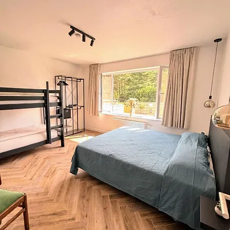 Panzió Casa & Vakantiewoning Voor 1 Pers Tot Max 32 Personen Zonhoven