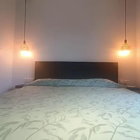 Casa & Vakantiewoning Voor 1 Pers Tot Max 32 Personen Zonhoven