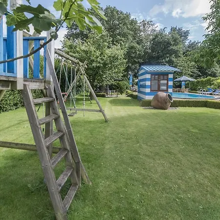 Casa & Vakantiewoning Voor 1 Pers Tot Max 32 Personen Zonhoven